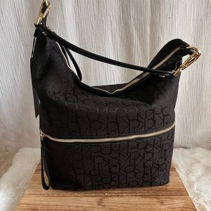 SOLD Calvin Klein Women's Black Elaine
Logo Single Strap Shoulder Bag